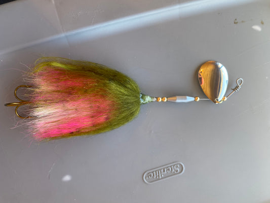 #8 single colorado blade rainbow trout muskie layered bucktail