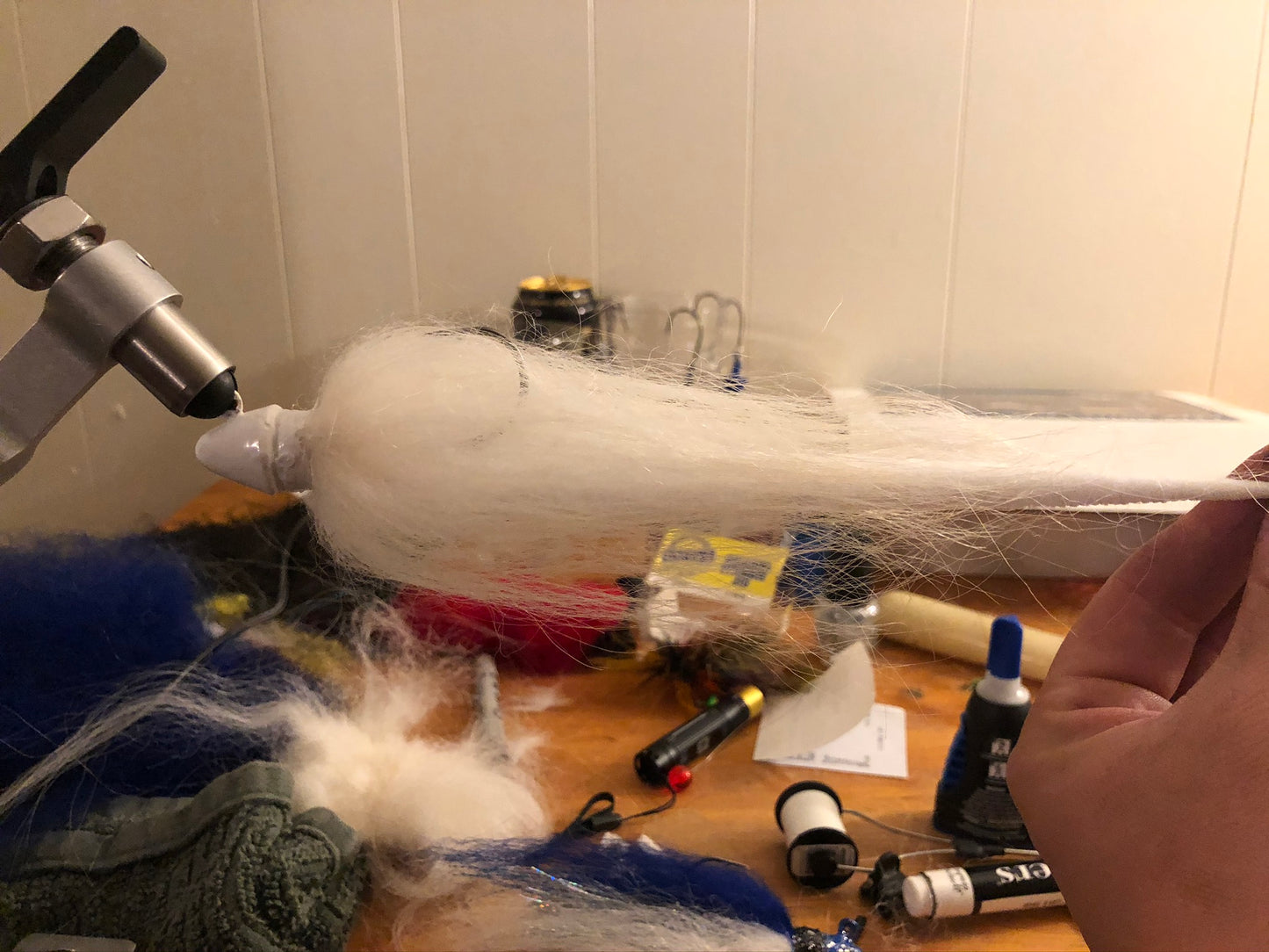 1oz white dragon layered hair jig