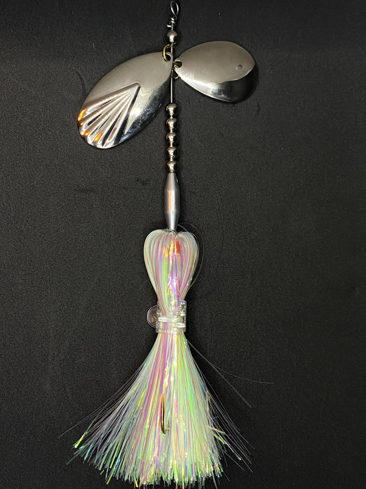 #8colorado blade and #9 fluted Indiana blade staggered pearl flashabou muskie bucktail